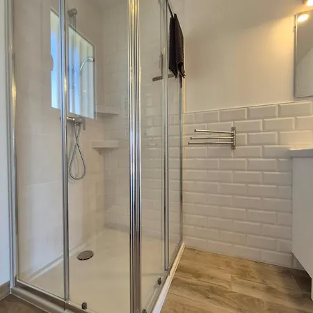 Jolie Maison , Jardin Prive , Classee 3 Etoiles Acquigny