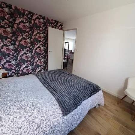 Jolie Maison , Jardin Prive , Classee 3 Etoiles * Acquigny