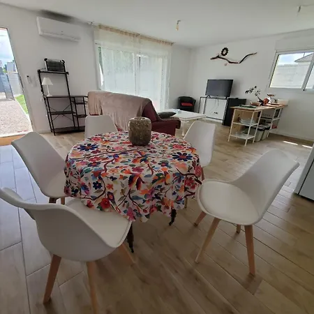 Jolie Maison , Jardin Prive , Classee 3 Etoiles *