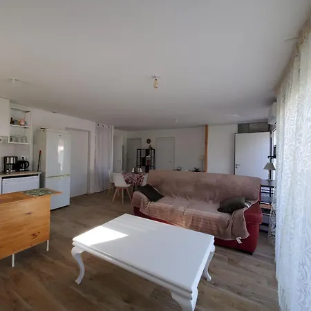 Jolie Maison , Jardin Prive , Classee 3 Etoiles Casa de Férias Acquigny