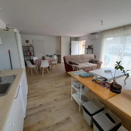 Ma P'tite Maison , Jardin Prive , Clim Holiday home Acquigny